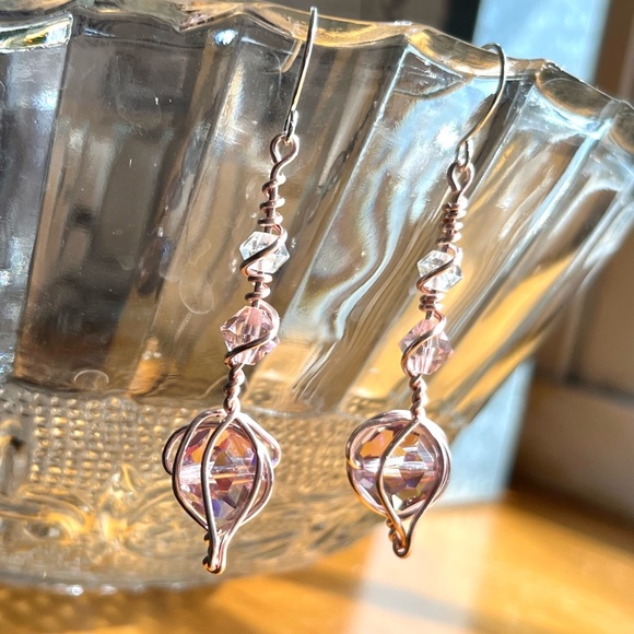 Lavender crystal Drop Earrings - Picture 2 of 3